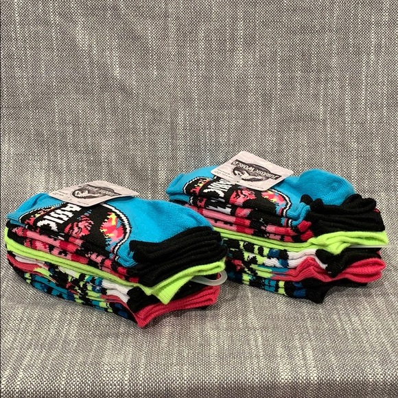 (2) 6pks of Girl’s Jurassic World No Show Socks - Picture 3 of 5